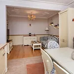 Cozy Flat In Downtown Apartment