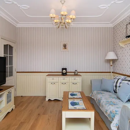 Апартаменты Classic Elegance In Central Varna Варна
